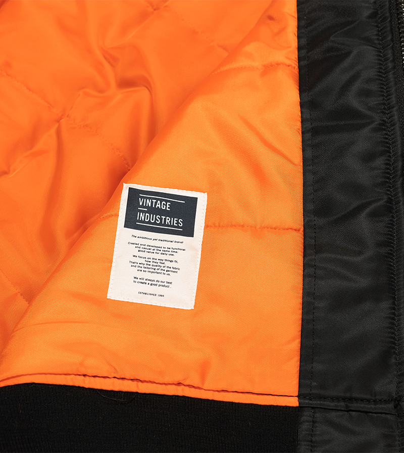 ROW BOMBER JACKET in 2. Farben